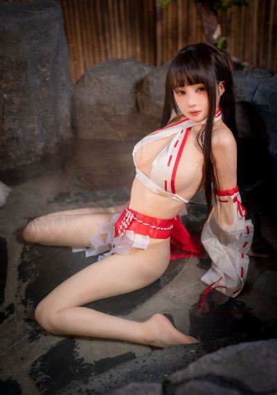 美女扒开腿让人桶爽