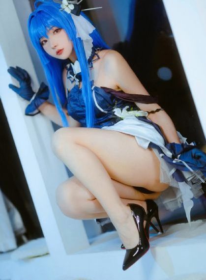 迪拜的女孩在线
