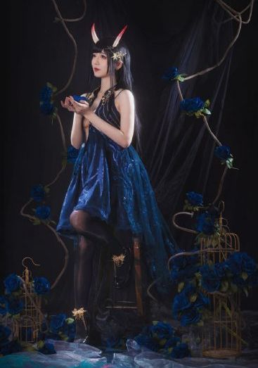 横内晶